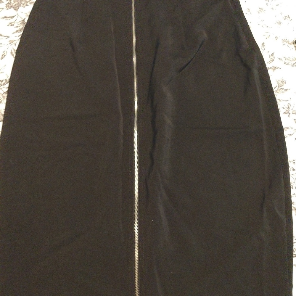 Express Dress - Picture 4 of 6